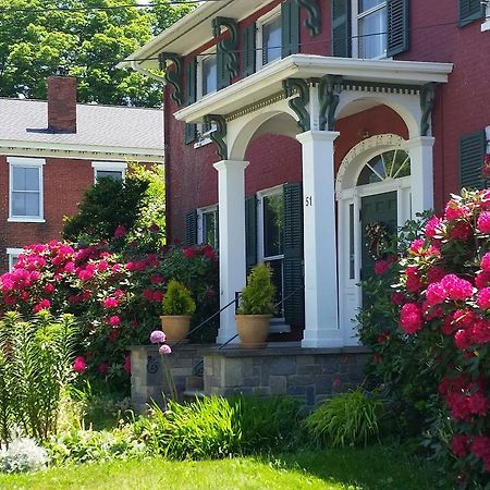 Grape Arbor Bed And Breakfast Норт-Ист Экстерьер фото