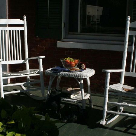 Grape Arbor Bed And Breakfast Норт-Ист Экстерьер фото