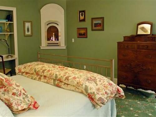 Grape Arbor Bed And Breakfast Норт-Ист Номер фото