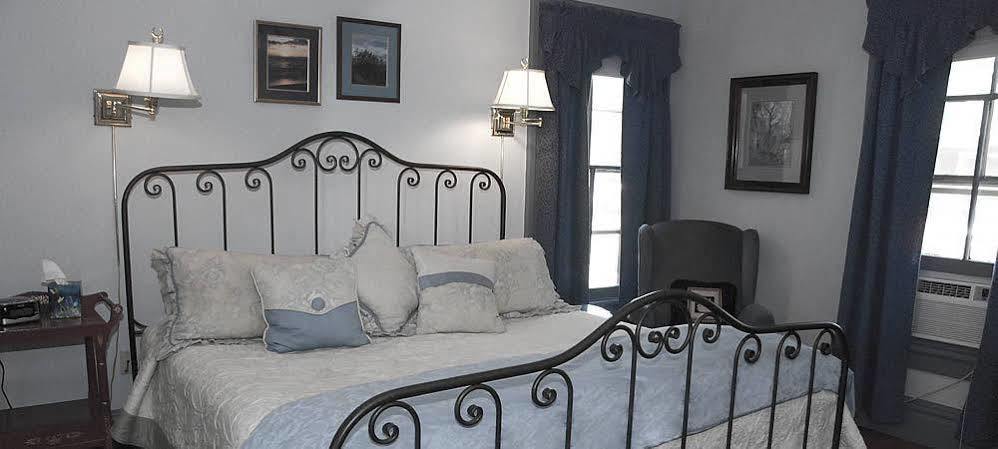 Grape Arbor Bed And Breakfast Норт-Ист Экстерьер фото
