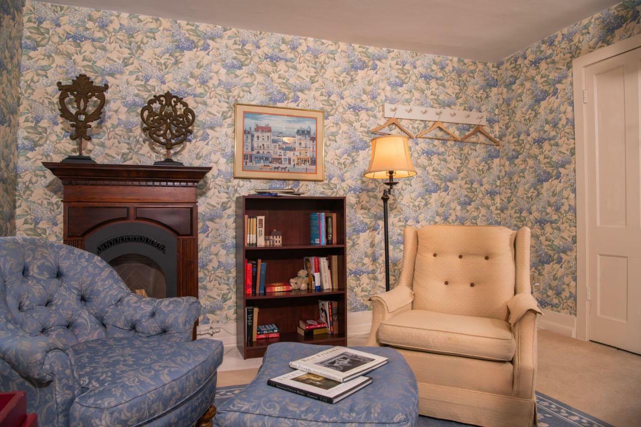 Grape Arbor Bed And Breakfast Норт-Ист Номер фото