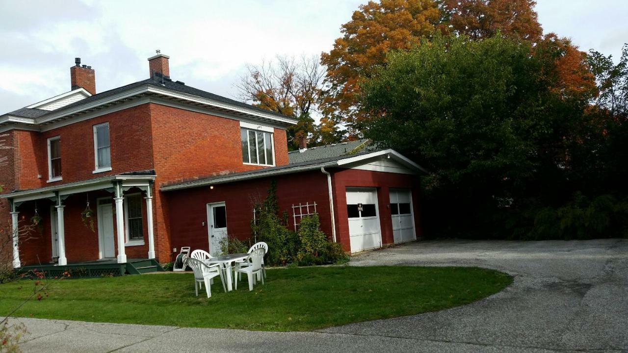 Grape Arbor Bed And Breakfast Норт-Ист Экстерьер фото