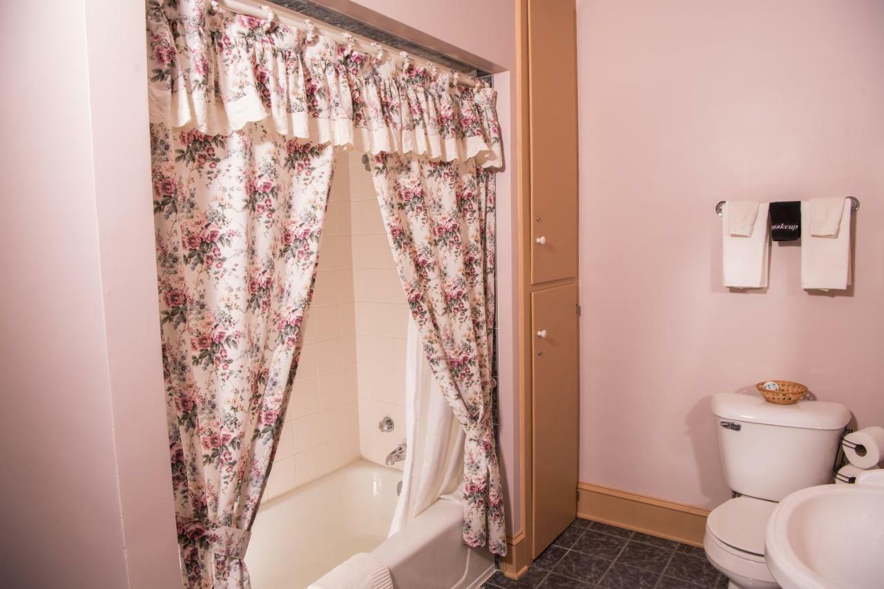 Grape Arbor Bed And Breakfast Норт-Ист Номер фото